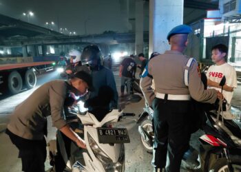 ‎Tingkatkan Patroli, Polsek Pademangan Amankan Dua Terduga Pelaku Narkotika  16
