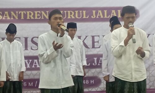 Mutiara dari Balik Gang Warakas: Kisah Haru Wisuda Santri Nurul Jalal di Balai Kota Jakarta Utara 6