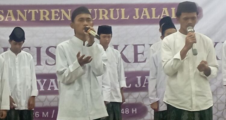 Mutiara dari Balik Gang Warakas: Kisah Haru Wisuda Santri Nurul Jalal di Balai Kota Jakarta Utara 1