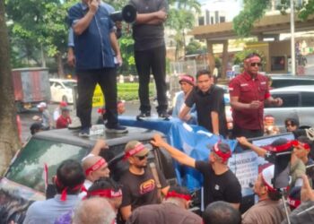 Sejumlah Tokoh Aceh dan Masyarakat Aceh Lakukan Aksi di Kantor ESDM Jakarta, Dr. Fachrul Razi Ancam Demo Aceh Akan Berlanjut Ke Istana 17