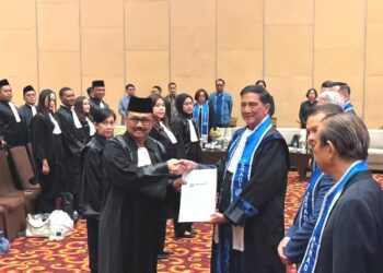 Brigjen Pol. (P) Dr. Bambang Pristiwanto, S.H., M.M., Wakili Penerimaan SK dan Resmi Disumpah sebagai Advokat PERADI di Yogyakarta 16