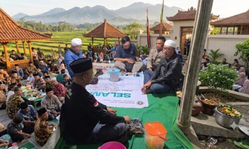 Polsek Kalisat Perkuat Kemitraan dengan Tokoh Masyarakat, Anjangsana di Desa Plalangan Jadi Wadah Membangun Kamtibmas yang Kondusif 10