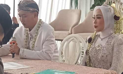Alhamdulillah, Ijab Qabul Unggul Satrio Widodo dan Ila Pamuji Resmi Sah sebagai Suami Istri 10