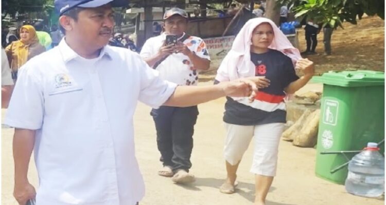 Warga Penjaringan Antusias Terima Bantuan Sembako Presiden RI, Dewan Kota: Momentum yang Tepat 2