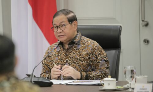Gubernur Pramono Murka Intruksikan Sanksi Tegas Pelaku Pembuangan Sampah Ilegal di Cilincing 5