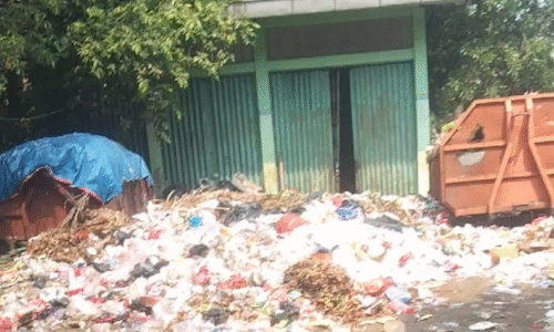 Sampah Walikota Jakarta Utara Numpuk di GRJU 6