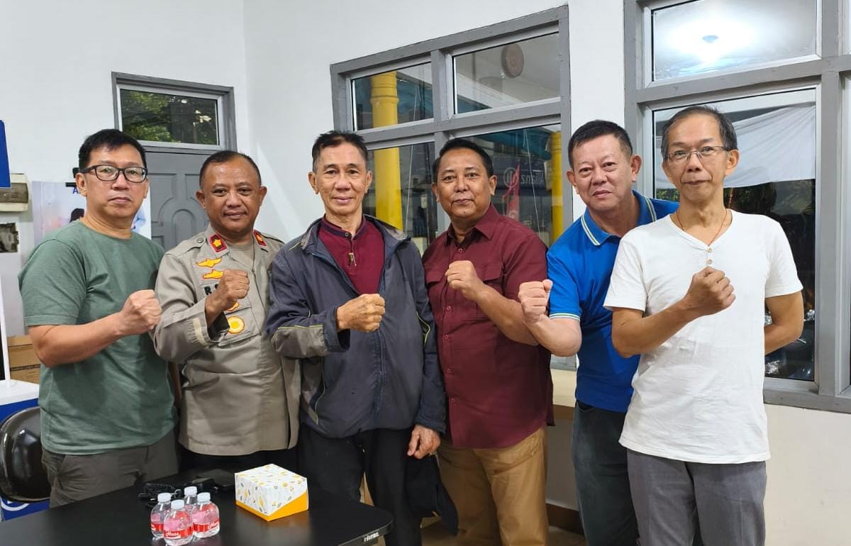 Perjuangan Warga RW 18 Sunter Agung Berbuah Hasil, Gerbang Pengaman Kembali Berdiri 5 Perjuangan Warga RW 18 Sunter Agung Berbuah Hasil, Gerbang Pengaman Kembali Berdiri 5