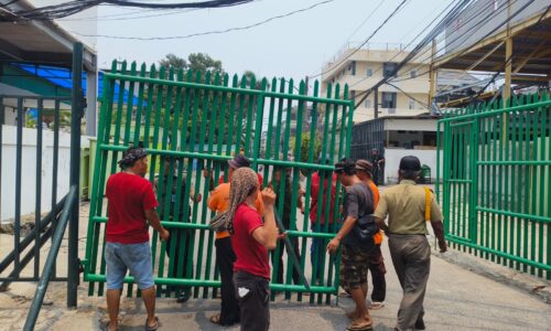 Perjuangan Warga RW 18 Sunter Agung Berbuah Hasil, Gerbang Pengaman Kembali Berdiri 8