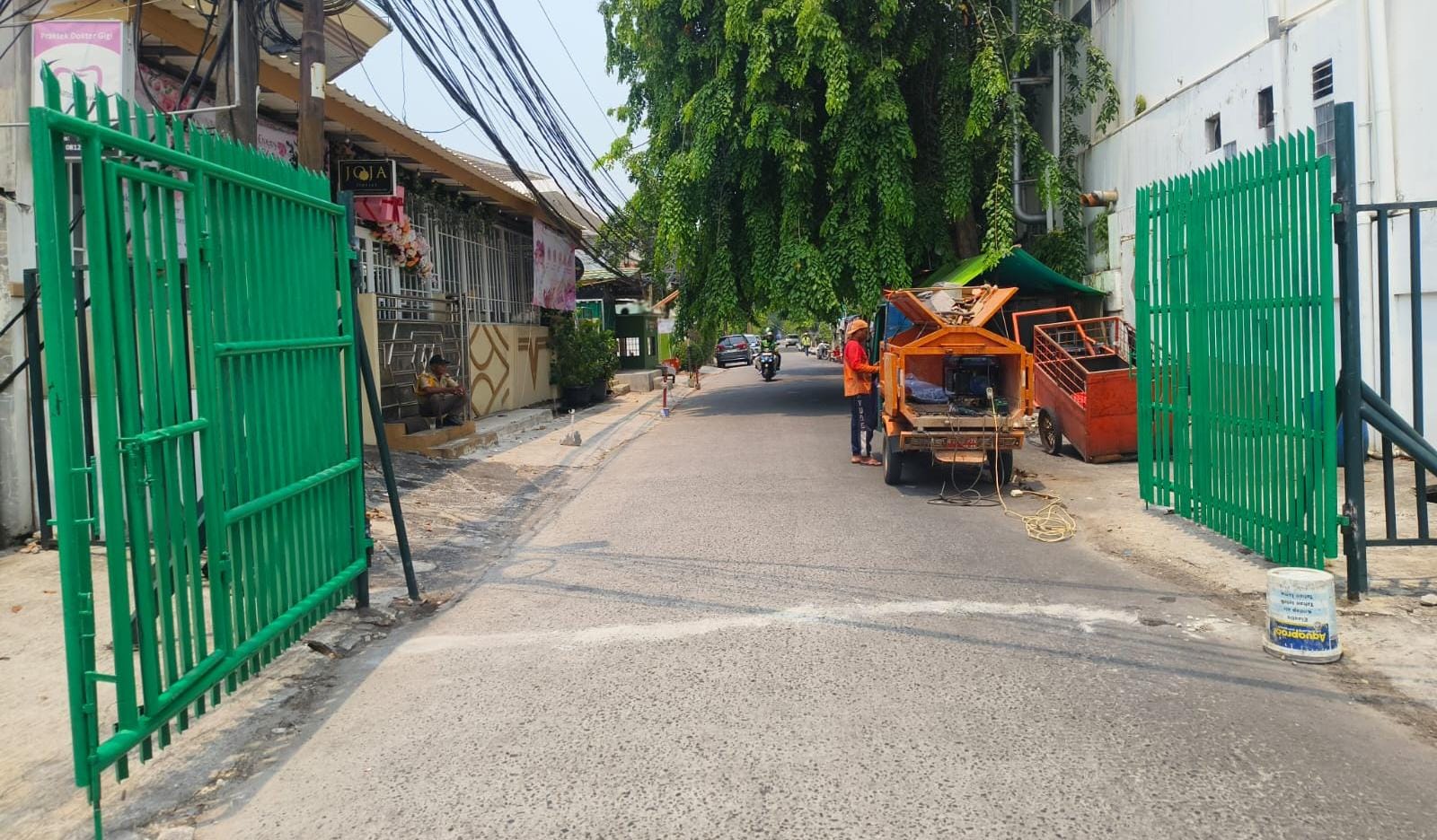 Perjuangan Warga RW 18 Sunter Agung Berbuah Hasil, Gerbang Pengaman Kembali Berdiri 1 Perjuangan Warga RW 18 Sunter Agung Berbuah Hasil, Gerbang Pengaman Kembali Berdiri 1