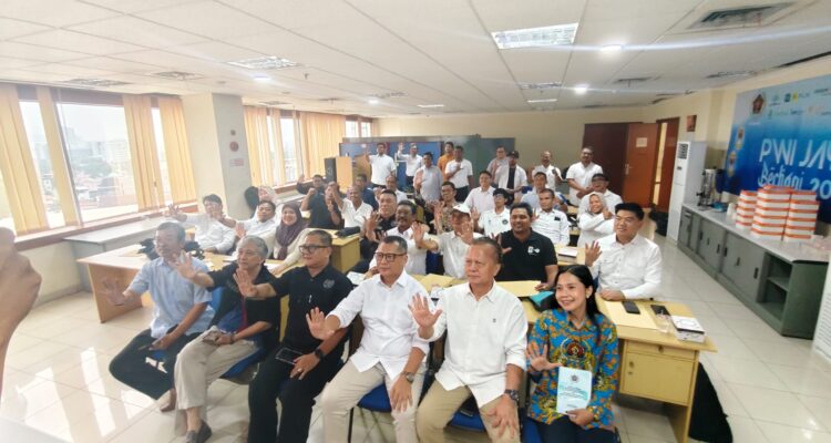Ketua PWI Jaya Kesit B Handoyo Buka OKK - 26: Wartawan Lolos UKW dan OKK Bakal Punya Hak di Konferpov 1