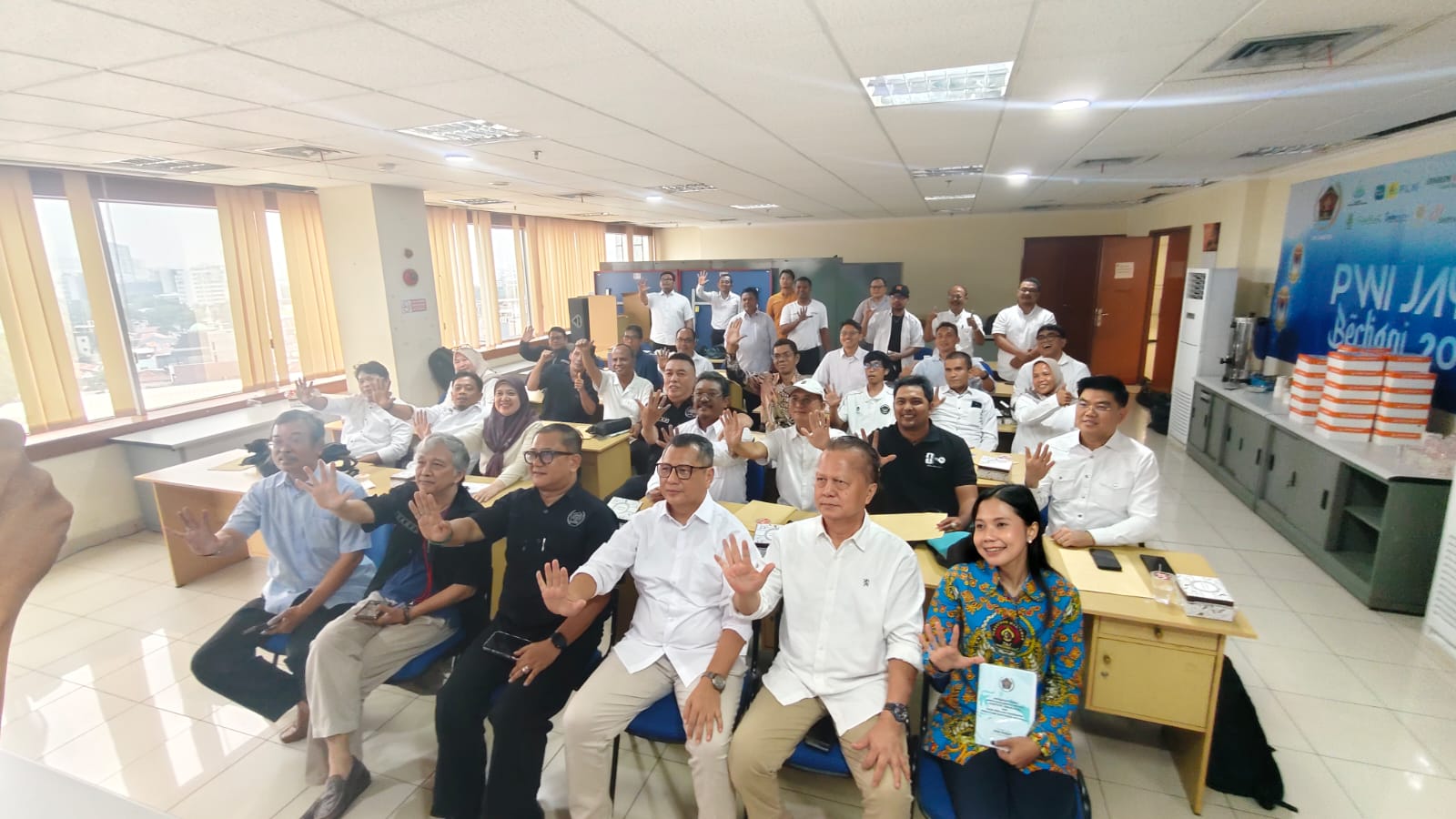 Ketua PWI Jaya Kesit B Handoyo Buka OKK - 26: Wartawan Lolos UKW dan OKK Bakal Punya Hak di Konferpov 1 Ketua PWI Jaya Kesit B Handoyo Buka OKK - 26: Wartawan Lolos UKW dan OKK Bakal Punya Hak di Konferpov 1