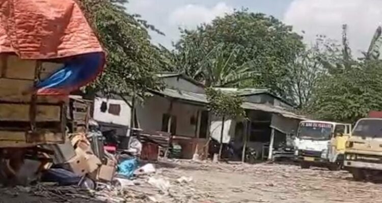 Pelaku Usaha Pengelola Sampah Kawasan PIK Diduga Ilegal 1
